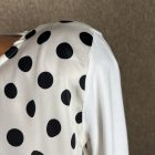 Carolyn Donelly elején mintás felső