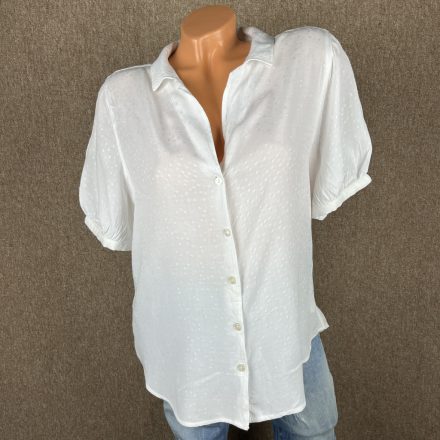 Ambercrombie & Fitch anyagában mintás ing