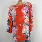 Hosszított, virágos felső (hibás)