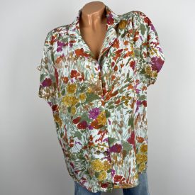 Hanna Freeman virágos ing