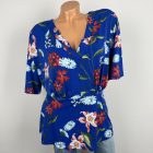 V by very virágos felső