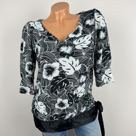 Giolli virágos felső