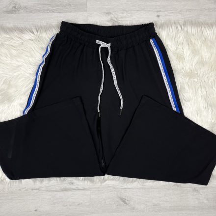 Bő szárú nadrág megkötővel