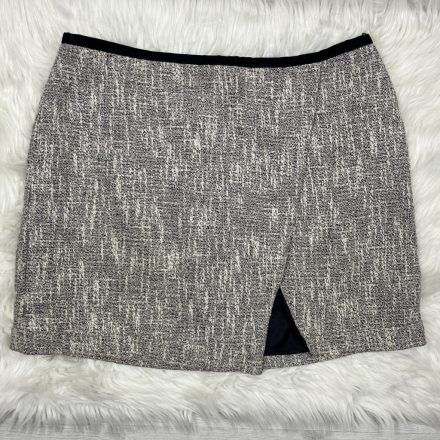 Oasis felsliccelt szoknya